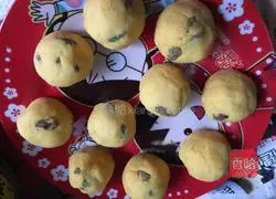 Illustration of how to make sweet potato and corn steamed buns 8