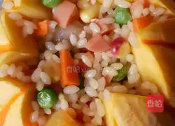 Illustration of how to make six-color rice baked with small sun melon 8