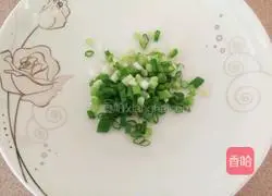 Illustration of how to make dumpling skin scallion pancake 2
