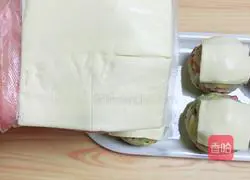 Illustration of how to make broccoli, corn and cheese rice balls 14