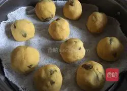 Illustration of how to make sweet potato and corn steamed buns 9