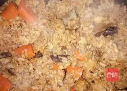 Illustration of how to make claypot rice 3