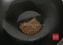 Illustration of how to make dumplings stuffed with pork and cabbage 7