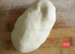 Illustration of how to make pork and celery dumpling stuffing 5 