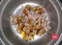 Illustration of Golden Needle Cheese Beef Baked Rice 2