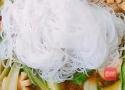 Illustration of how to make spicy noodles 14