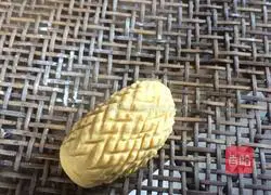 Illustration of how to make pumpkin rolls 9