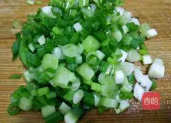 Illustration of how to make pot sticker dumplings 3