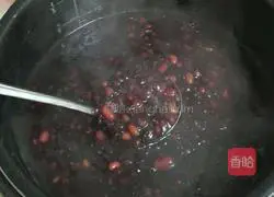 Illustration of how to make healthy eight-treasure porridge 9