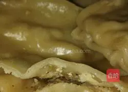 Illustration of how to make pot stickers 7