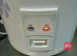 Illustration of how to make shrimp braised rice 8