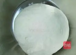 Illustration of how to make old noodle steamed buns and steamed buns 10