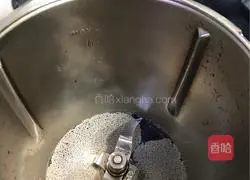 Illustration of how to make rose rolls 3