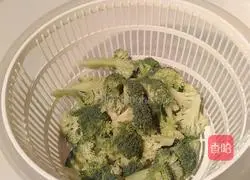 Illustration of how to make Bayern special fried noodles 2