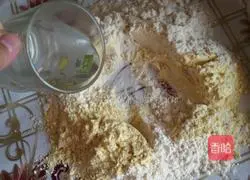 Hand-rolled Illustration of how to make three-leg noodles 2