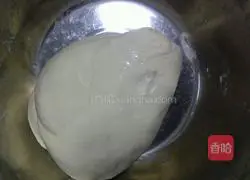 Illustration of how to make celery and pork buns 2