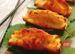 Illustration of how to make king oyster mushroom and minced pork pot stickers 9