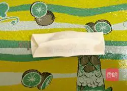 Illustration of how to make pot sticker dumplings 9