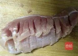 Illustration of how to make celery and pork buns 3