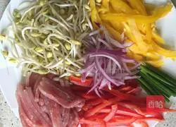 Illustration of how to make fried rice noodles 1