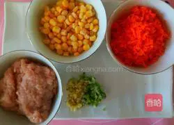 Illustration of how to make carrot and corn meat dumplings 2