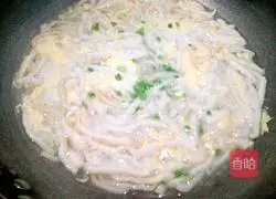 Illustration of how to make salty noodles 13