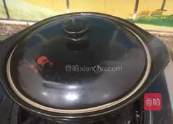 Illustration of how to make sausage claypot rice 8