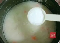 Scallop minced meat and vegetable porridge Illustration of how to do it 18