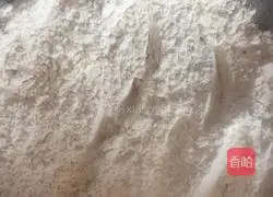  Illustration of how to make pumpkin rolls 2