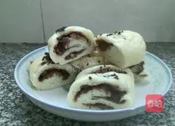 Illustration of how to make bean paste steamed bun rolls 18