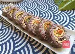 Illustration of making multigrain rice sushi rolls 13