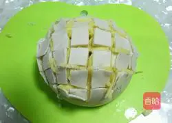 Illustration of how to make grilled steamed buns 4