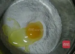 Illustration of how to make hand-rolled noodles 1