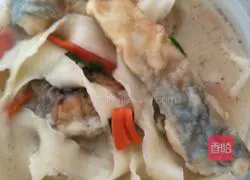 Illustration of how to make fish noodles (home cooking) 3