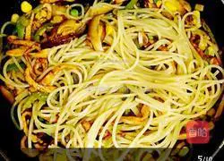 Black Pepper Chicken Breast Pasta Recipe Illustration 5