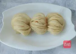 Illustration of how to make milk-flavored flower rolls 14