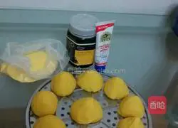 Illustration of making coarse grain wowotou 2