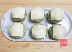 Illustration of how to make broccoli, corn and cheese rice balls 15