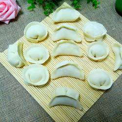 Carrot and corn meat dumplings
