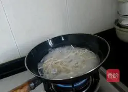 Illustration of how to make clear soup noodles 5