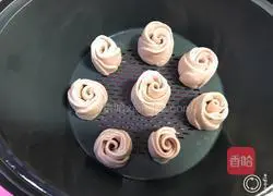 Illustration of how to make rose rolls 7