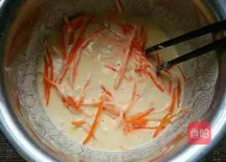 Illustration of how to make carrot cornmeal cake 3